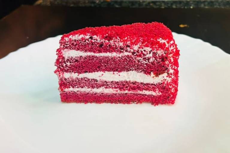Eggless Red Velvet Pastry
