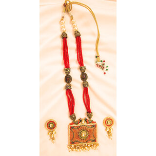 Party wear necklace set with earrings in royal look