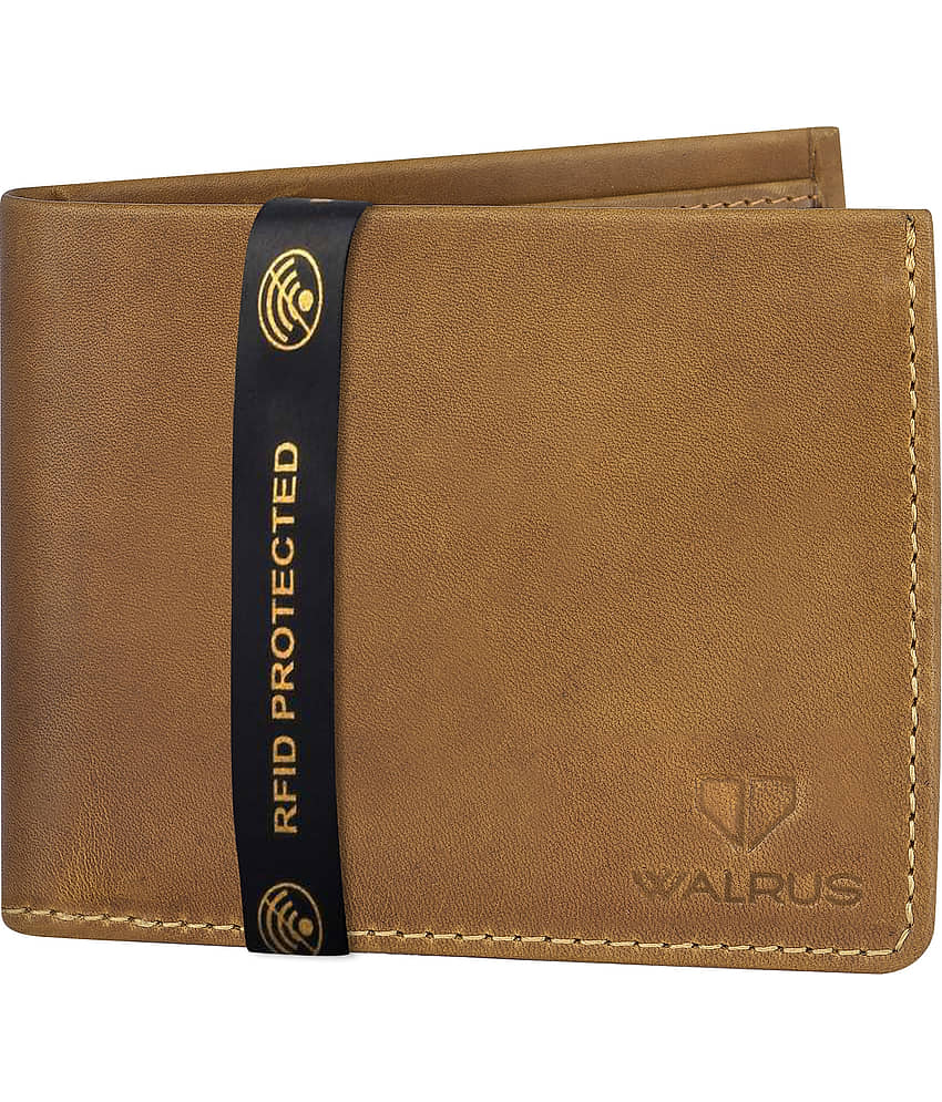 Walrus Leather Beige Casual Regular Wallet view 2
