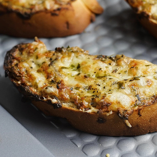 Mushroom bruchetta