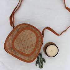Oval Shital Pati & Jute Sling Bag view 2