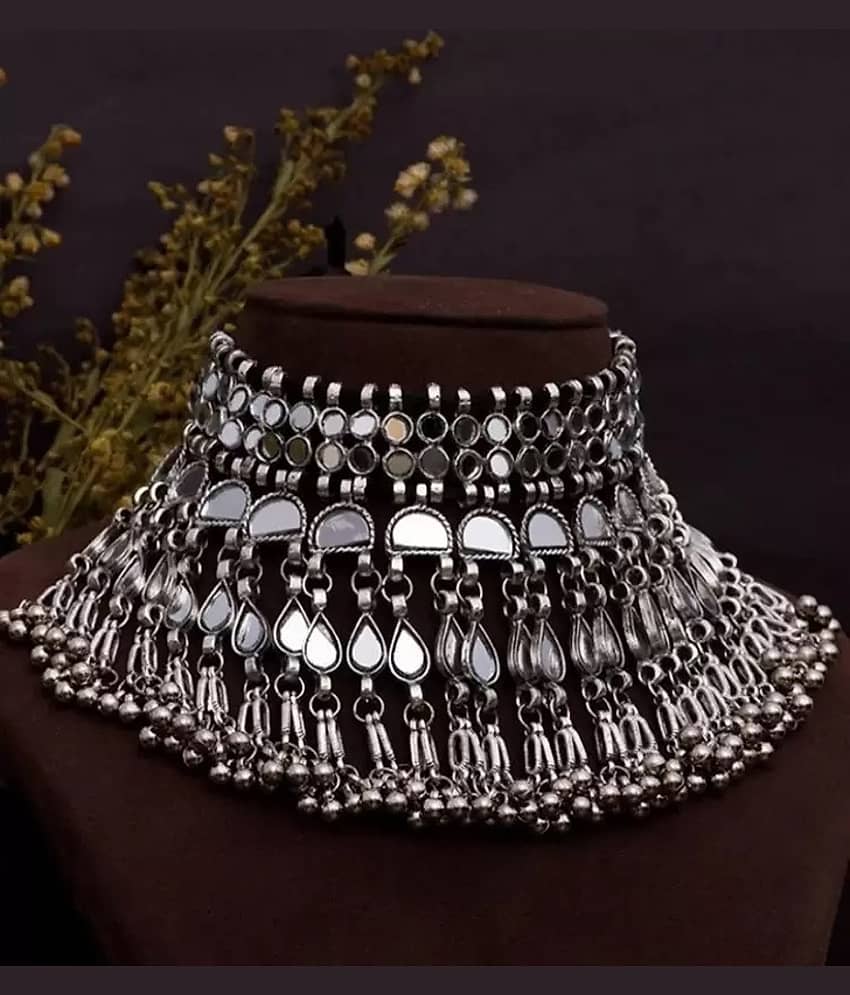 Samridhi DC Silver Alloy Necklace Set ( Pack of 1 ) view 2
