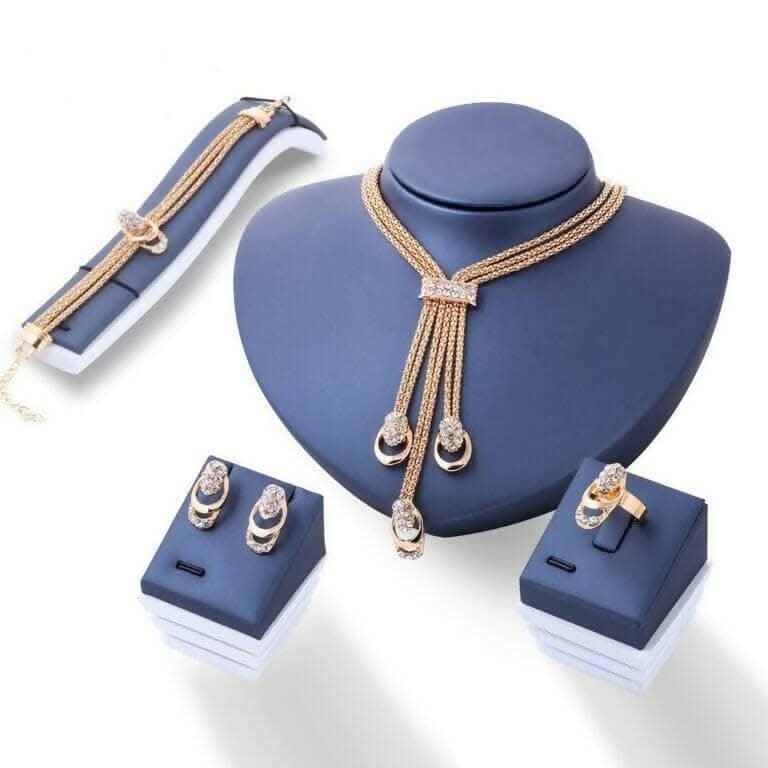 Pinapes AD Vintage Jewelry Set – Necklace, Earrings, Bracelet & Ring view 2