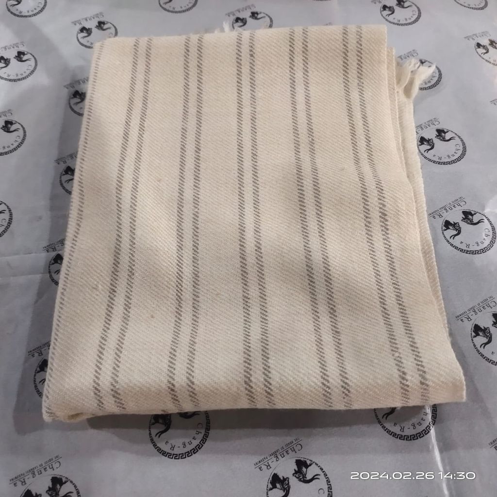 Pashmina Muffler Machine Spun and handwoven Cream Color view 2