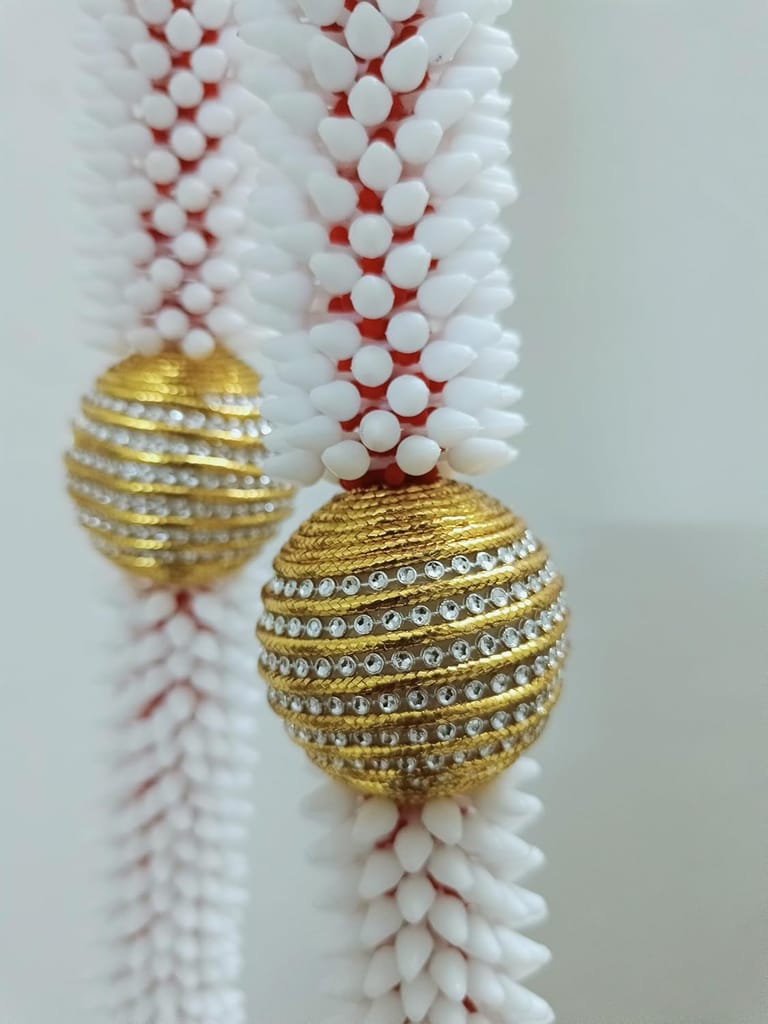 Elegant White Flower Garland with Golden Embellishments view 2