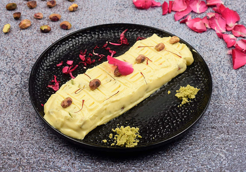 Kesar pista shrikhand [150 gm]