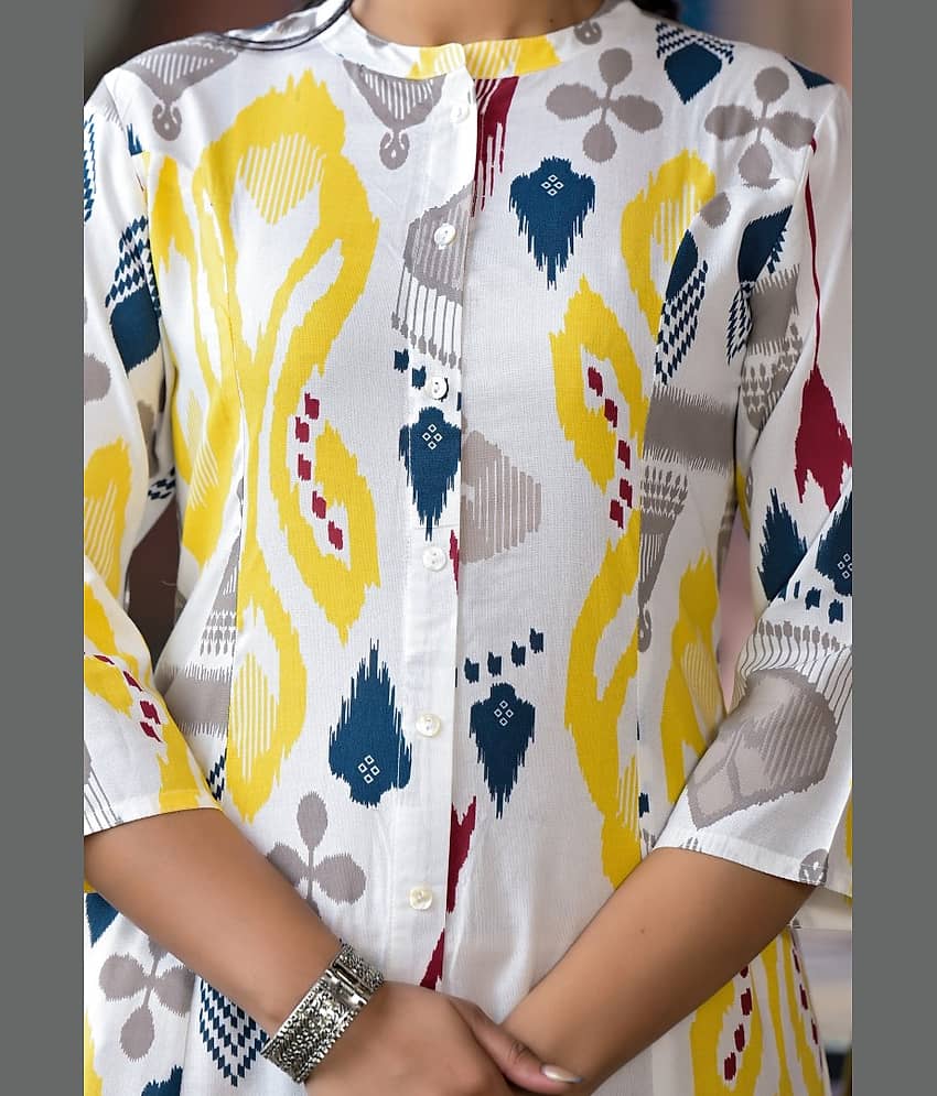 Juniper Rayon Printed Front Slit Women's Kurti - Yellow ( Pack of 1 ) view 2
