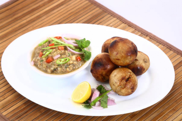 Desi ghee litti chokha