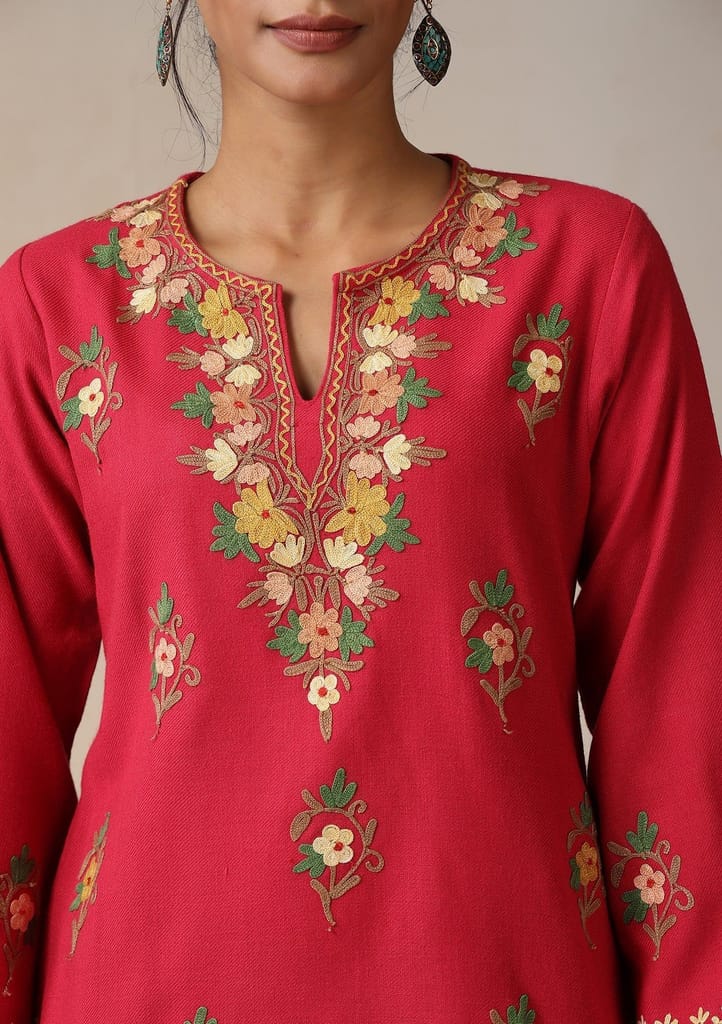 HOC Crafts Aari Embroidered Woollen Solid Women's Short Kurta - Pink view 2