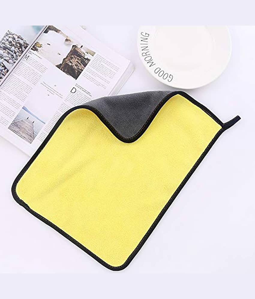 INGENS Microfiber Cloth for Car Cleaning and Detailing, Dual Sided, Extra Thick Plush Microfiber Towel Lint-Free(Pack of 4), Multicolor 650 GSM, 40cm x 40cm … view 2