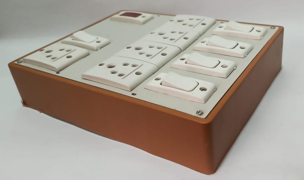 6A 5 Sockets (5 Pin Socket) & 5 Switch Extension Box with Indicator, 16A Plug & 5m Wire view 2