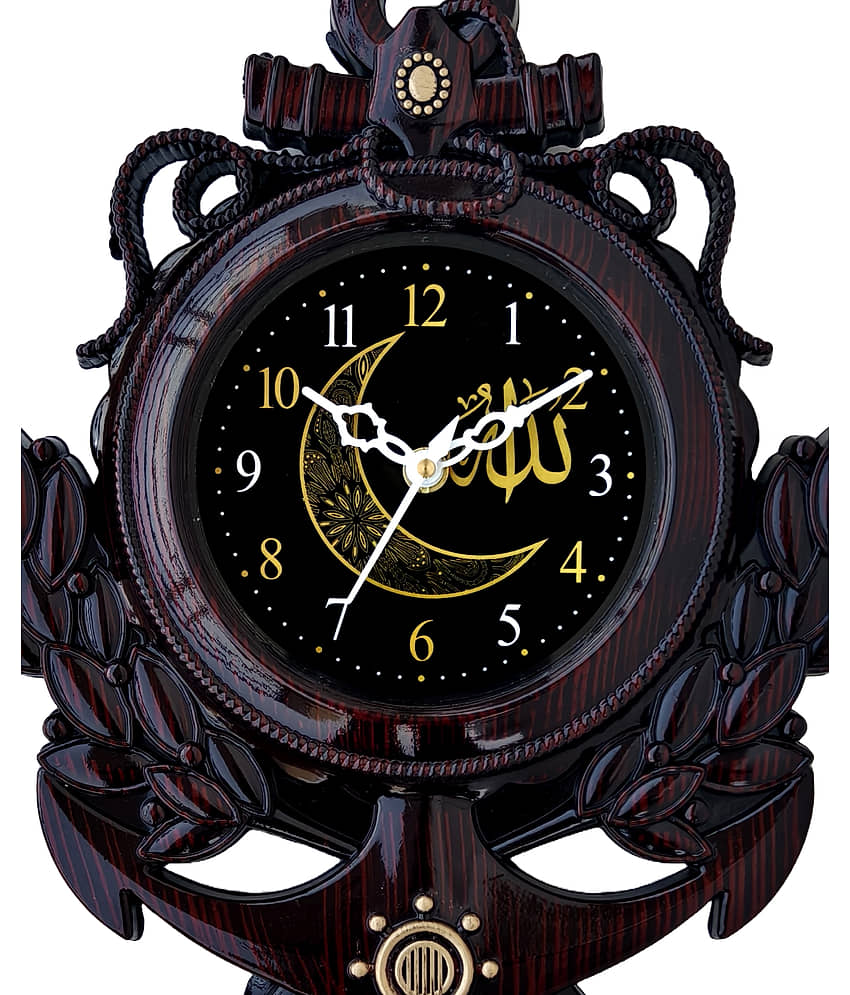 GrabBasket Assymetric Analog Wall Clock view 2