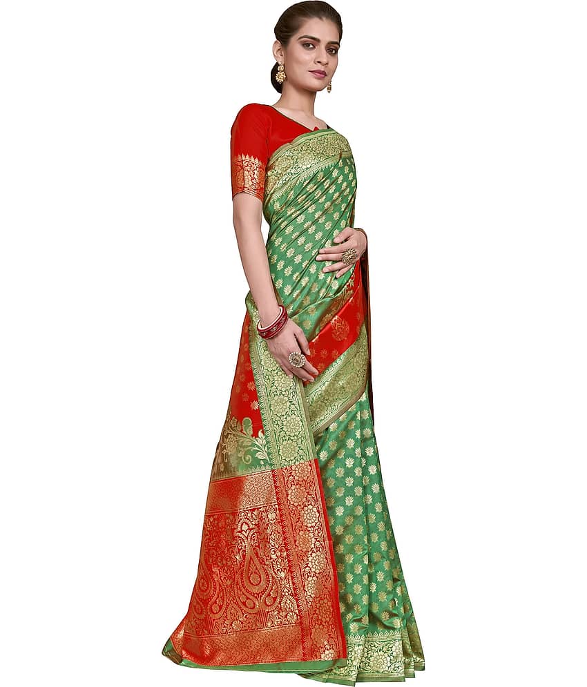Sariya Jacquard Woven Saree With Unstitched Blouse Piece ( Green ) view 2