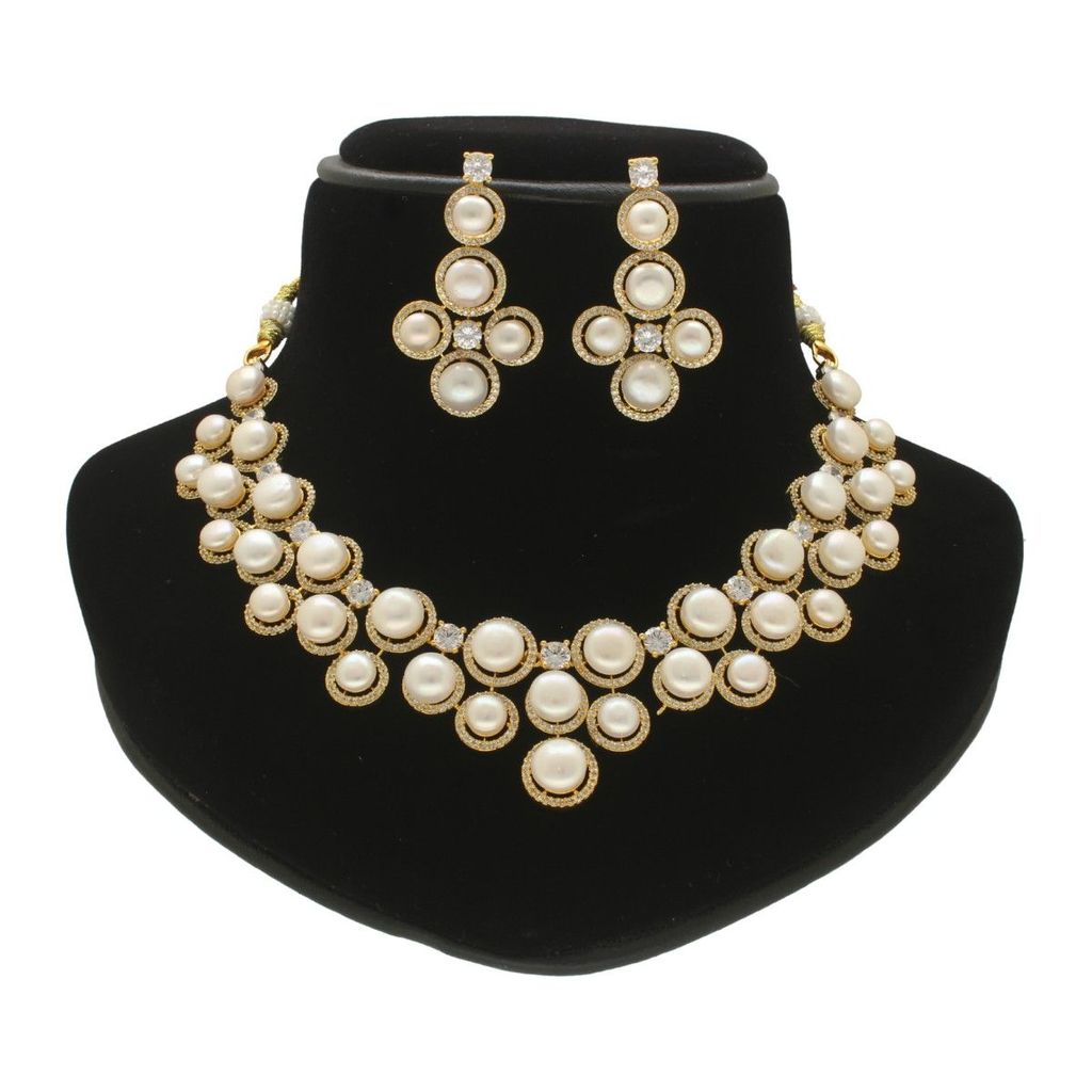 Winged Grace Pearl Necklace Set view 2