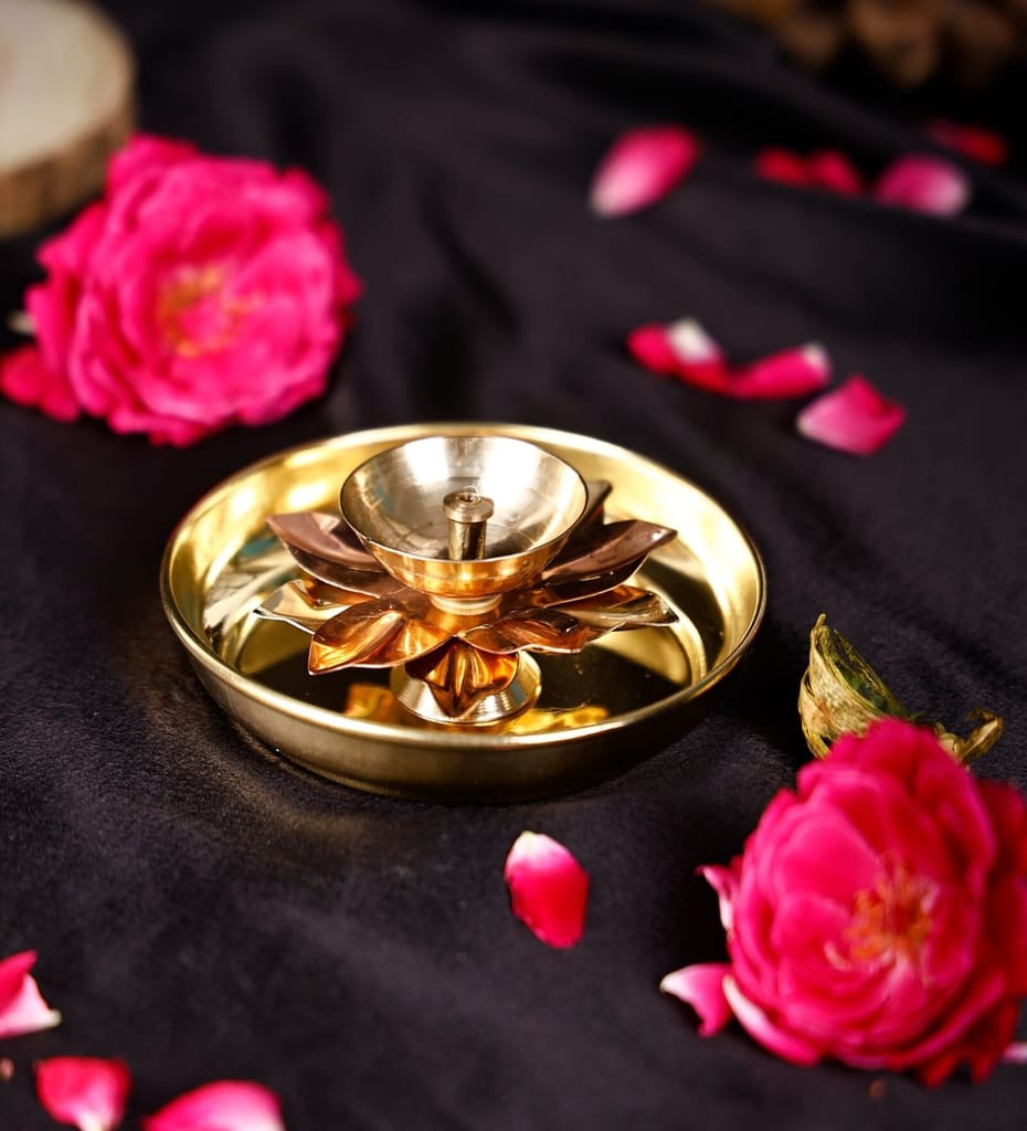 BulkySanta Brass Plate with Diya || Brass Lotus Diya Small || Brass Plate 4 inches (Without Gift Box) view 2