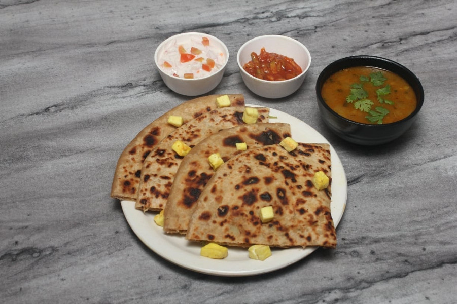 1 paneer paratha with mixed veg curry [200 ml]
