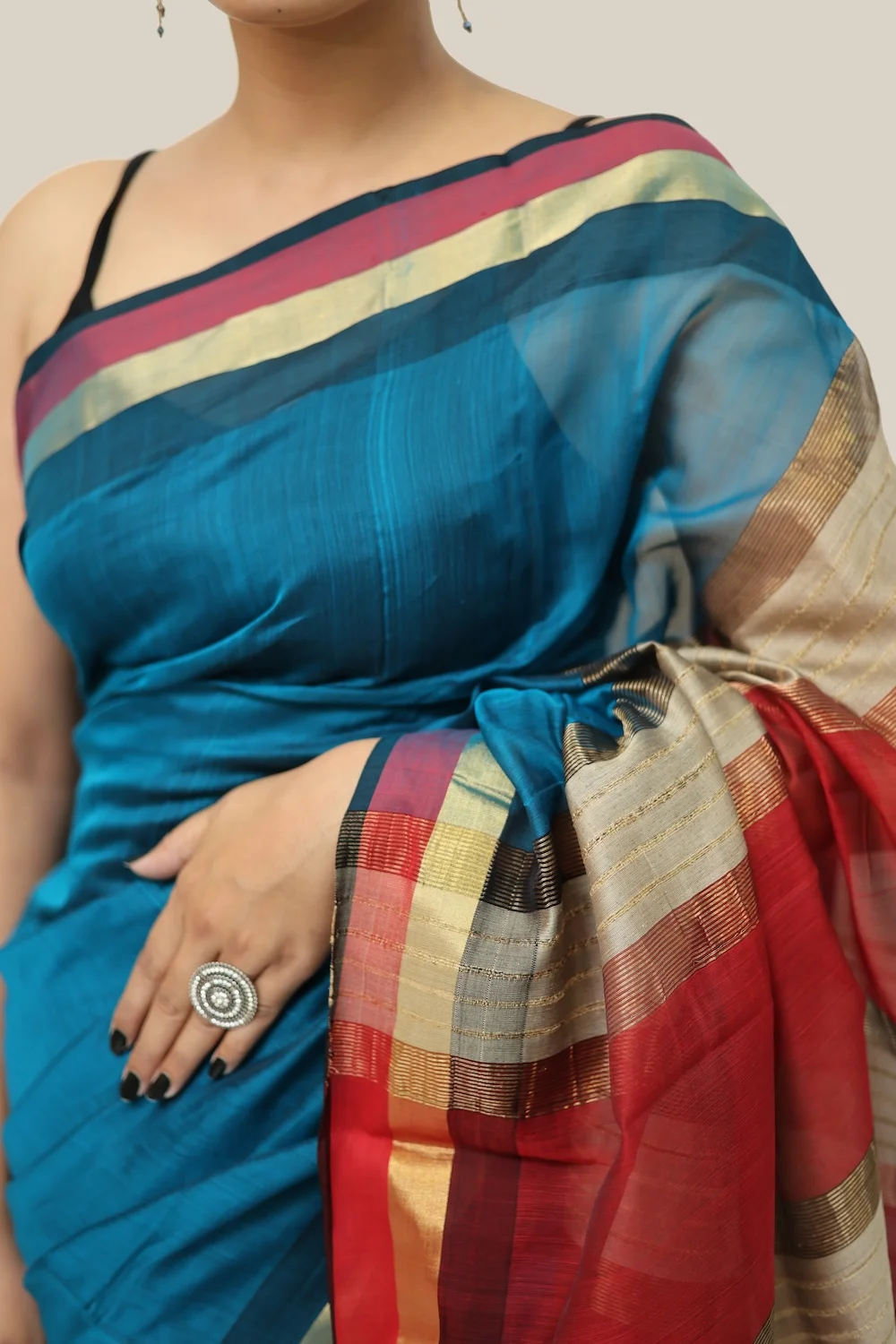 Legacy Kosa Pallu Mystic Blue Red handloom Saree with Tassels view 2