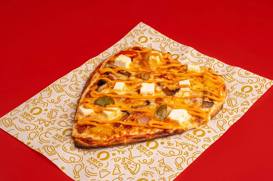Crispy Peppy Paneer Pizza