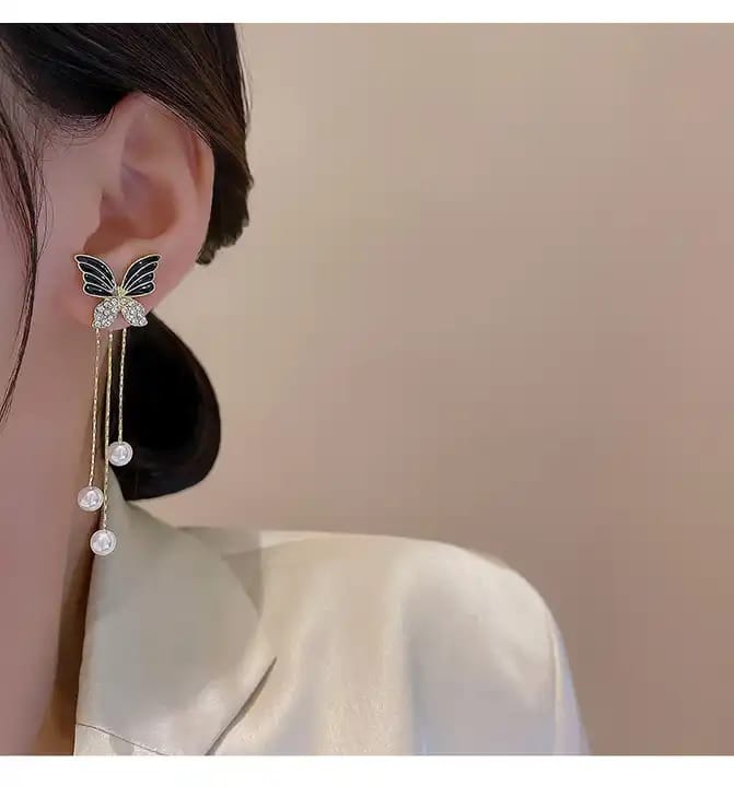 Elegant Black Butterfly Dangle Earrings with Pearl Tassels - Korean Style view 2
