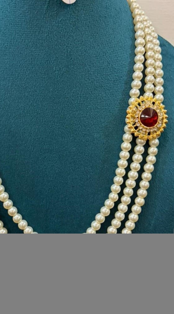 side brooch white moti swagat mala for barati view 2