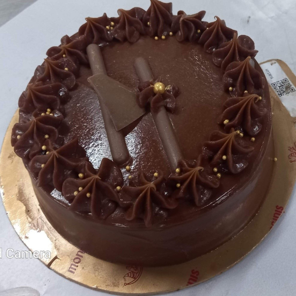 Monginis Alpine Chocolate Cake 500 Gms