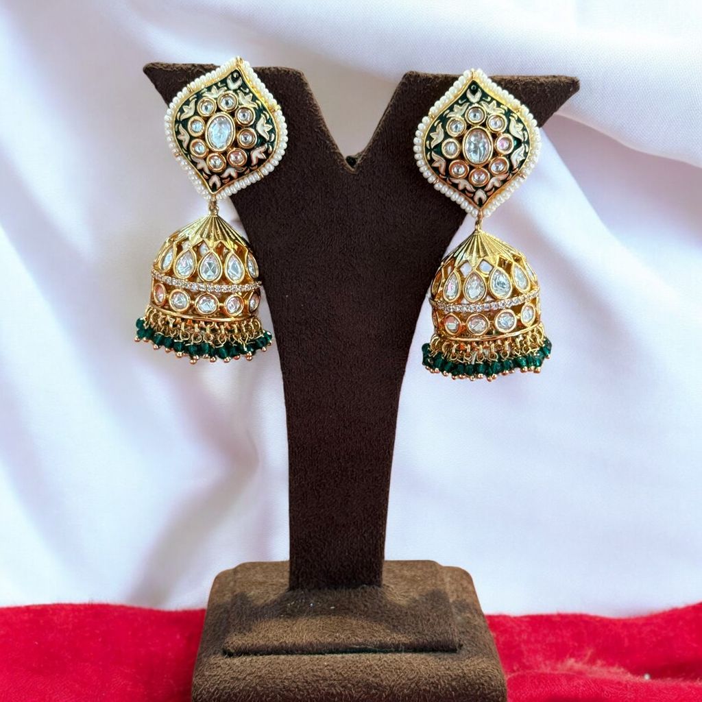Exquisite Kundan and Pearl Choker Necklace Set By Dia Art Jewels view 2
