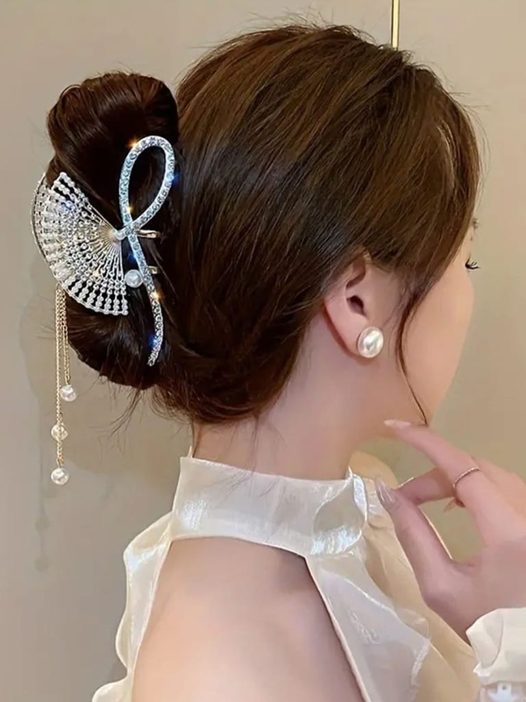 Elegant Pearl Metal Hair Claw Clip view 2