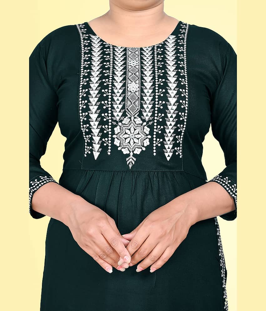 haya fashion - Green Rayon Women's Straight Kurti ( Pack of 1 ) view 2