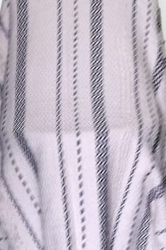 PASHANMO Handwoven Cotton Throw Blanket – White, 50" x 60" view 2