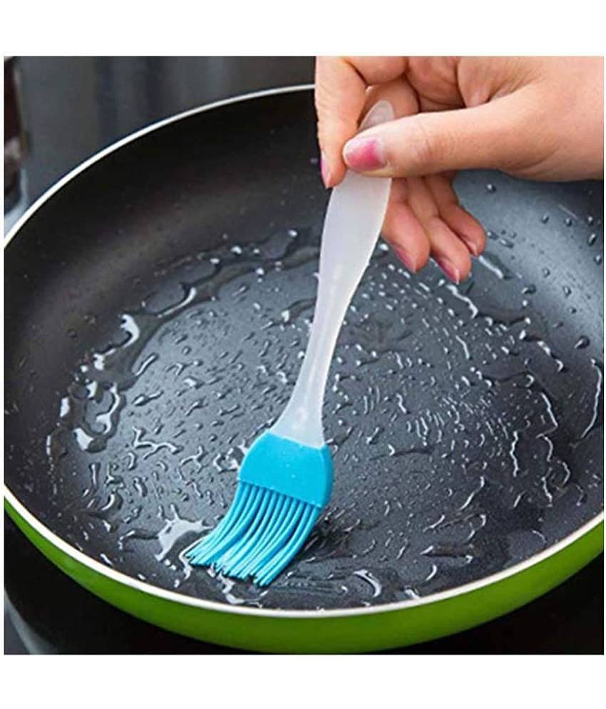 Oil Brush Set of 2 Kitchen Silicon Flat Pastry Brush Silicon Oil Brush for Cooking Grilling,Tandoor and BBQ (Multi Color) view 2