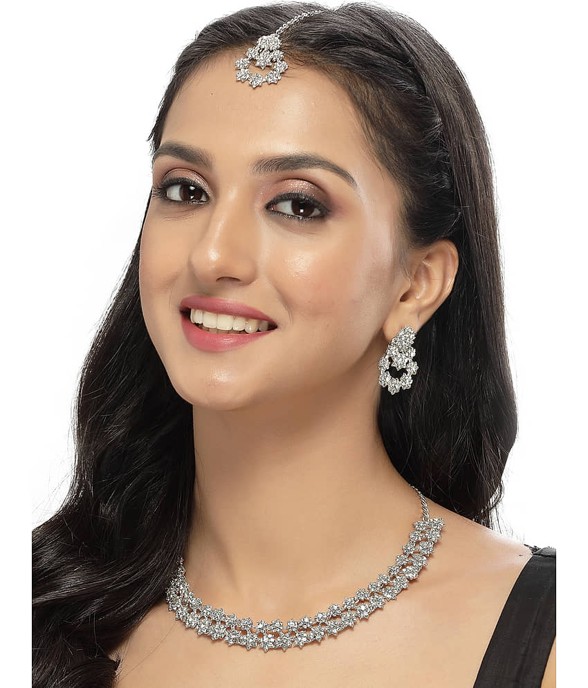 Sukkhi Silver Alloy Necklace Set ( Pack of 1 ) view 2