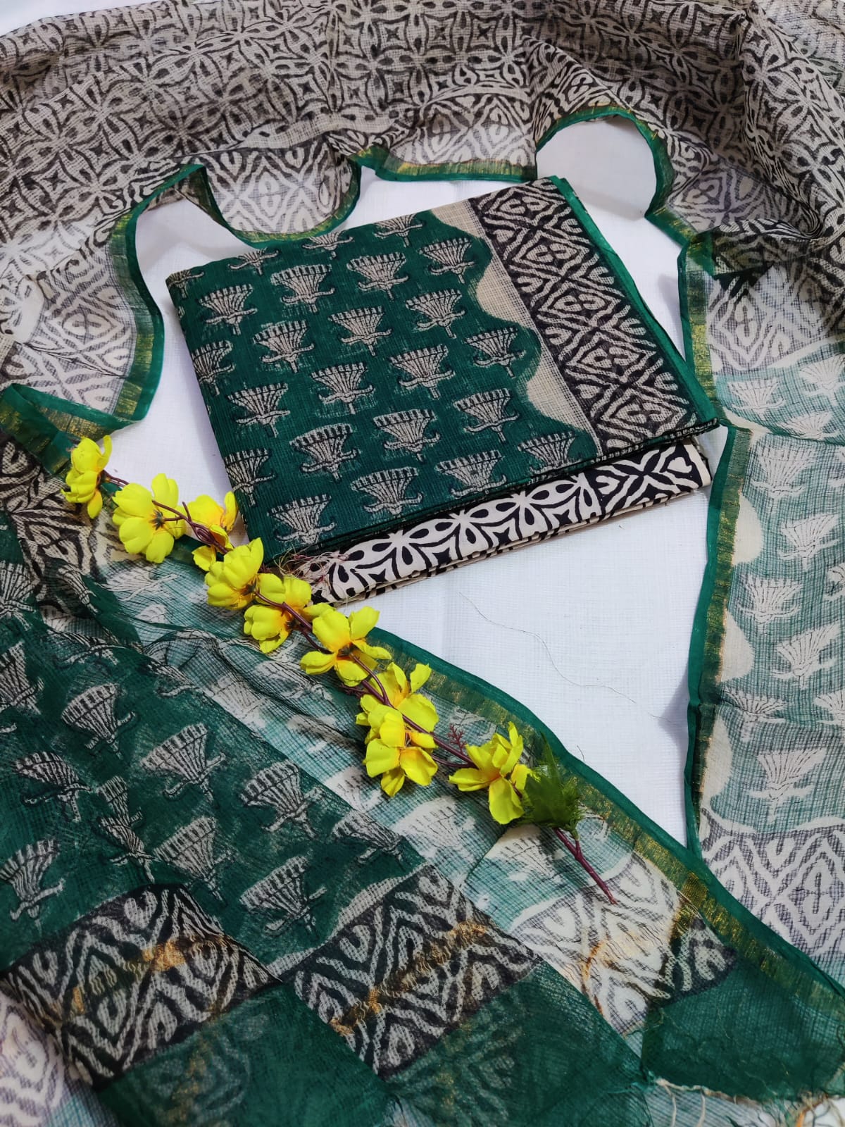 Now new exclusive traditional collection in summer wear
