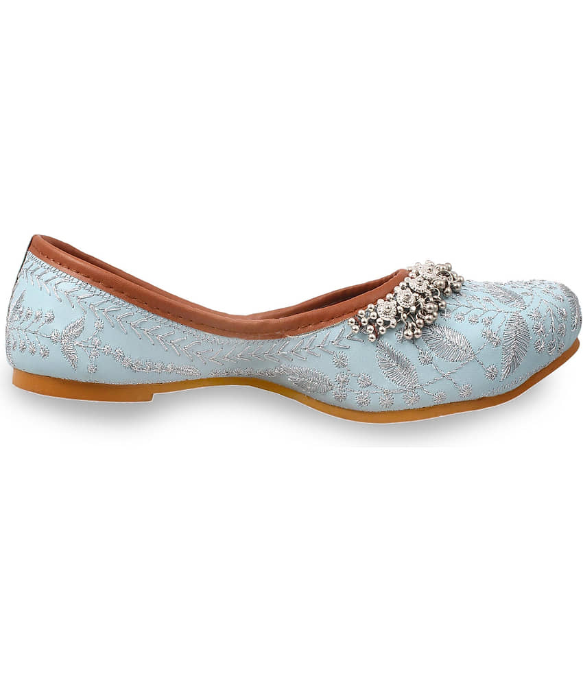 rajeraj Light Blue Women's Juttis view 2