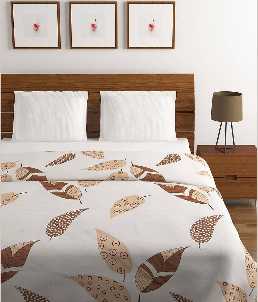 BELLA TRUE Microfiber Floral Print Double Comforter ( 210 x 220 cm ) Pack of 1 Beige view 2