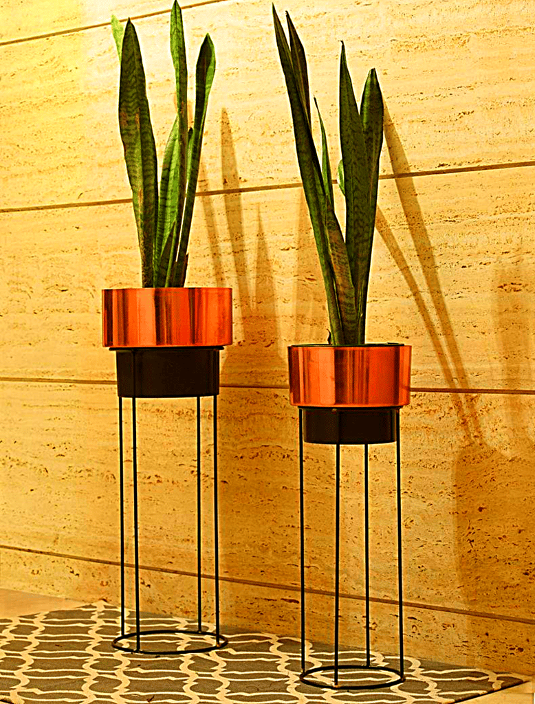 Metal planter