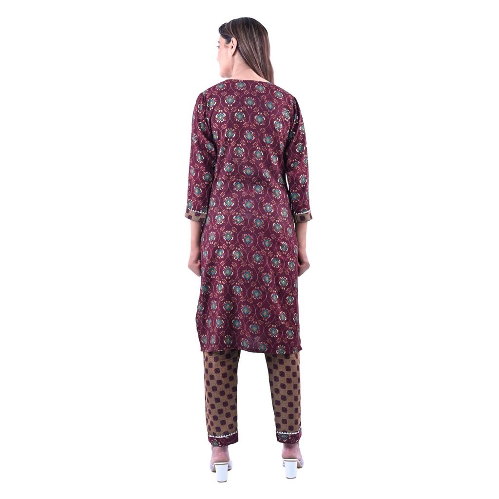 Women's Rayon Cotton Mix Fabric Block Printing and Zari Work Kurti Pant Set Color Maroon view 2