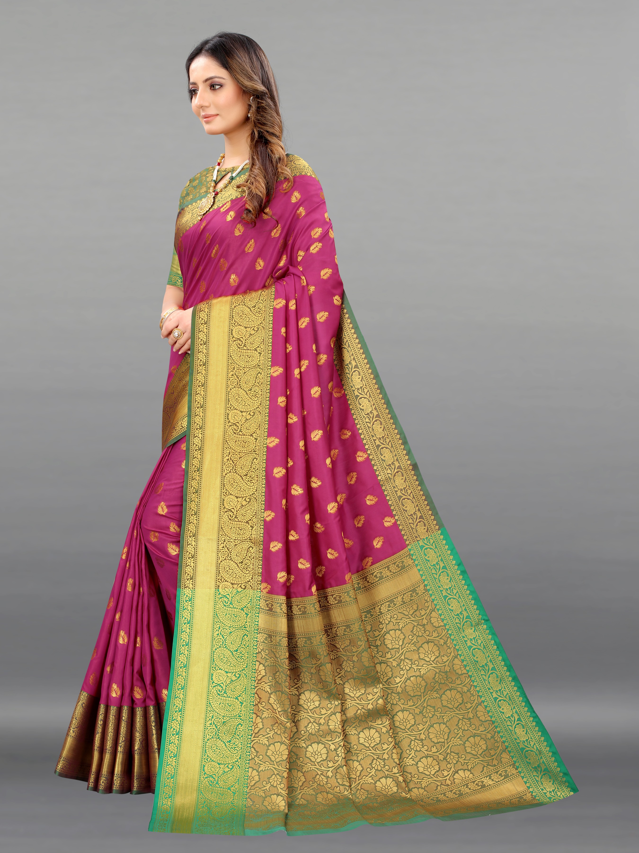 Yavira silk Women's Red Handwoven Silk Blend Saree view 2
