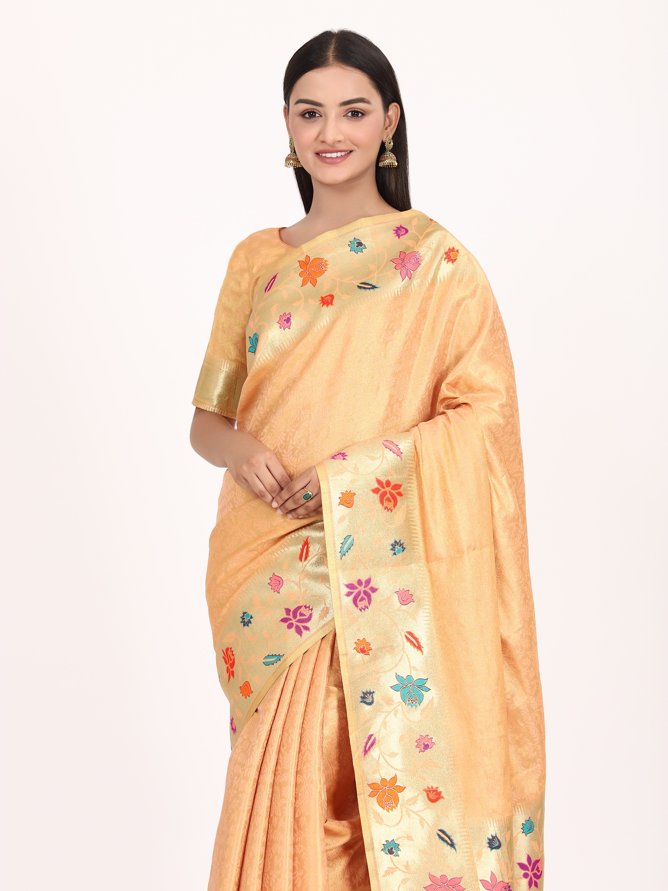 Yavira silk Women's Beige Handwoven Jacquard Saree view 2