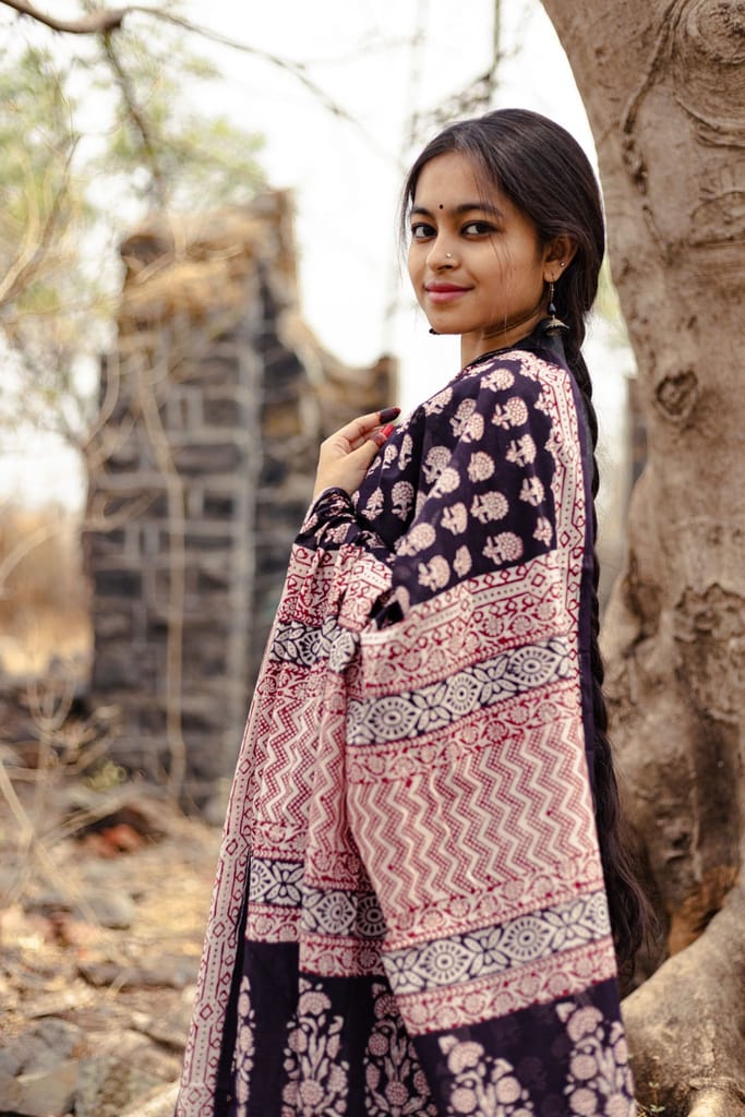 Kaisori Nandana Gulab handblockprinted cotton saree view 2