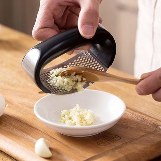 DSC Garlic Press view 2